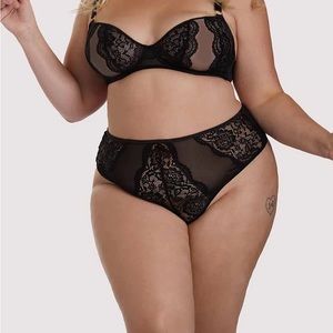 FELICITY HAYWARD X Playful Promises Suede Lace Black Thong lingerie US Sz 20 NWT